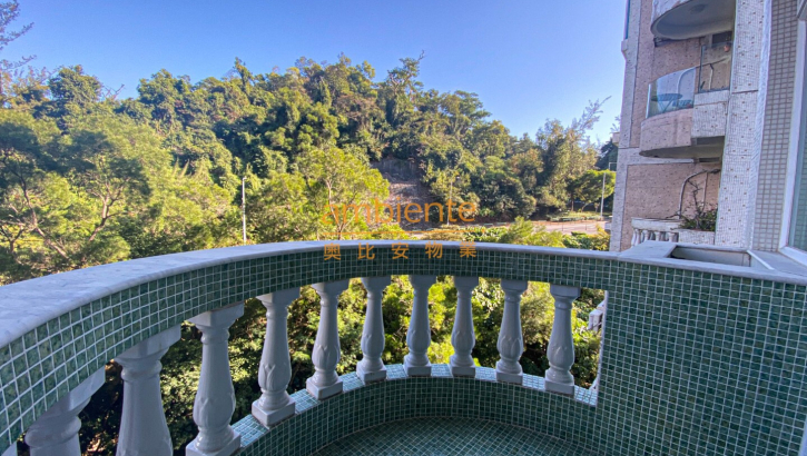 Hellene Garden Green Open Views