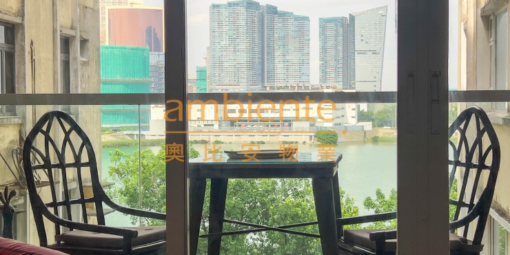 For Rent: Low-rise building in Heritage area, Sai Van Lake